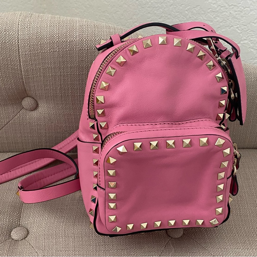 💕Valentino Backpack💕 - Picture 2 of 13
